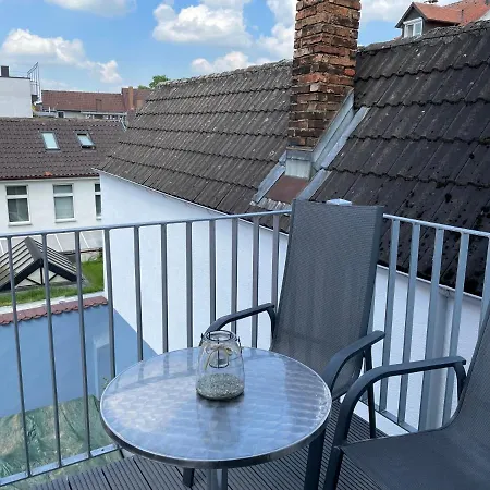 Schone, Helle Und Geraumige Innenstadtwohnung